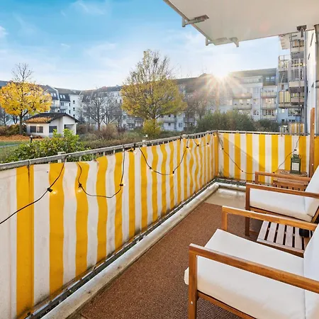 Edler Wohnraum Luxurioeses Apartment Mit Balkon, Boxspringbett, Kaffeevollautomat, Lift & Parkplatz Chemnitz Exterior photo