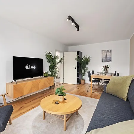 Edler Wohnraum Luxurioeses Apartment Mit Balkon, Boxspringbett, Kaffeevollautomat, Lift & Parkplatz Chemnitz Exterior photo