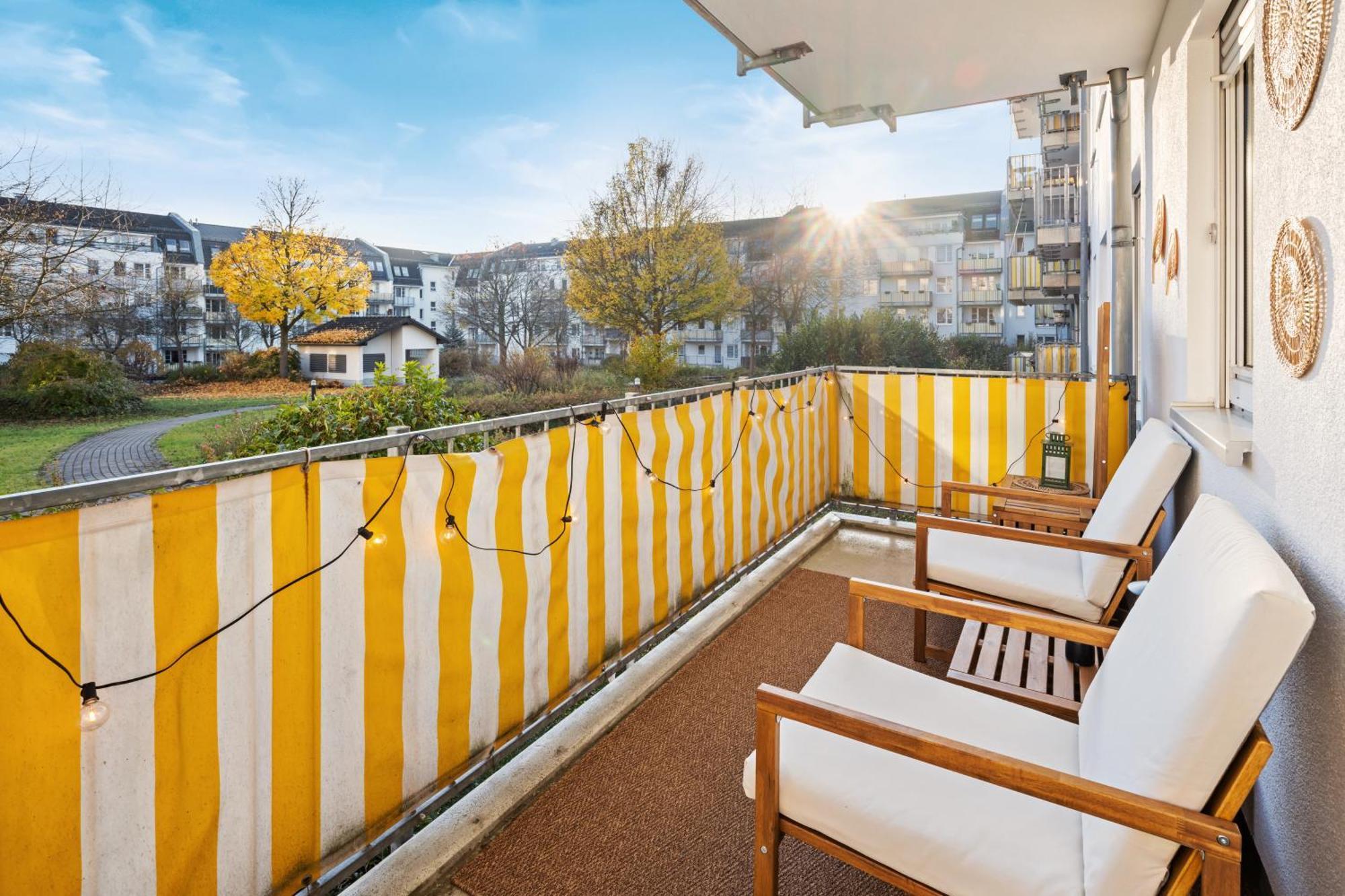 Apartment Edler Wohnraum Luxurioeses Mit Balkon, Boxspringbett, Kaffeevollautomat, Lift & Parkplatz Chemnitz